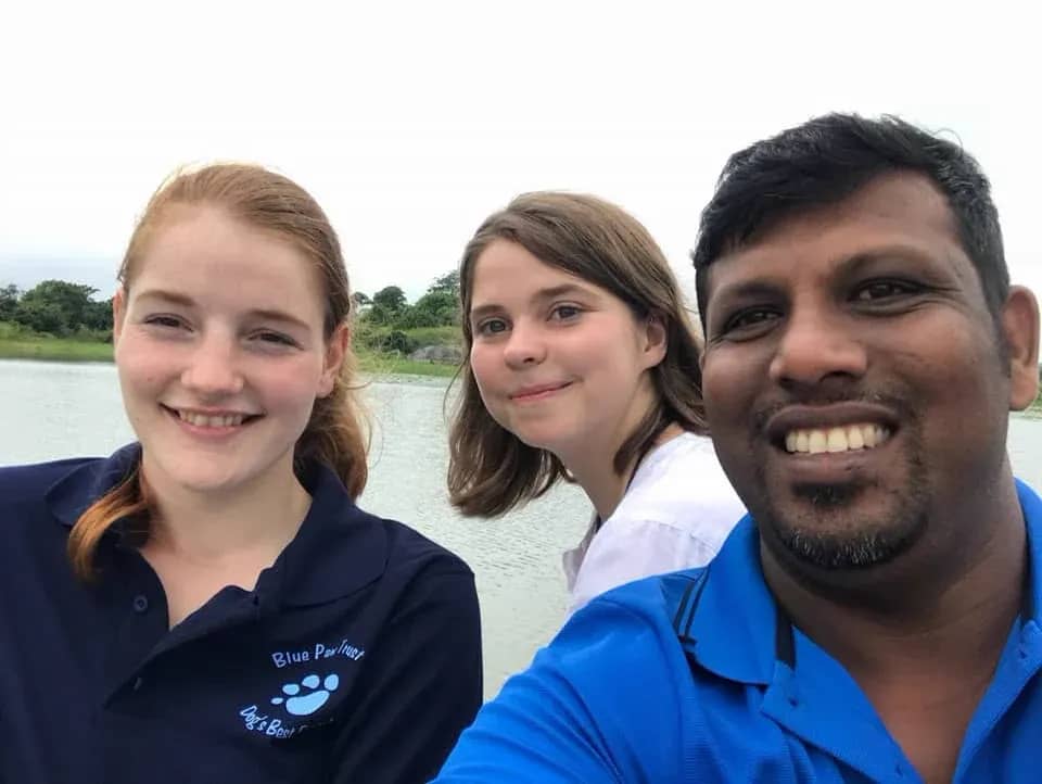A selfie with their guide