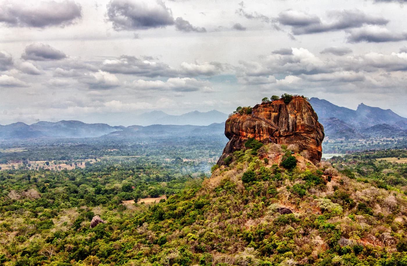 Sri Lanka travel brochure: The Grand Tour (PDF)